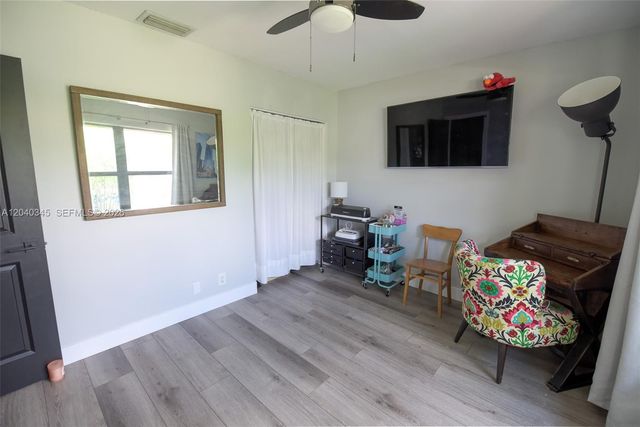 8356 NW 37th Place E9, Sunrise, FL 33351