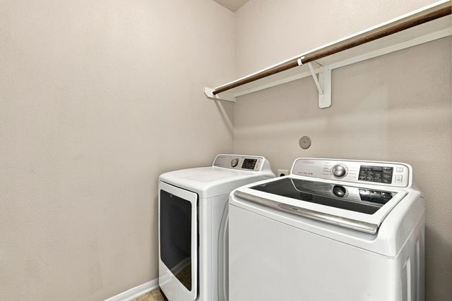 13102 Spear Trail Court, Rosharon, TX 77583