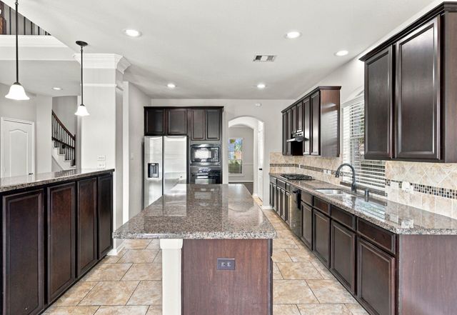 13102 Spear Trail Court, Rosharon, TX 77583