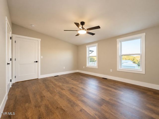 4112 Weaver Pike, Bluff City, TN 37618