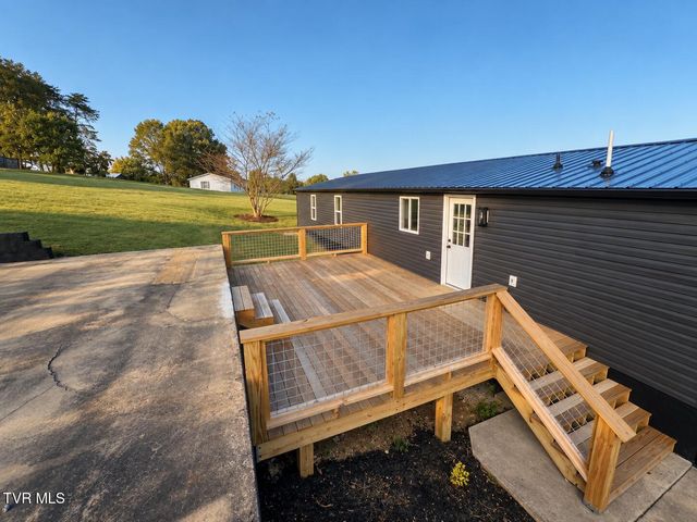 4112 Weaver Pike, Bluff City, TN 37618