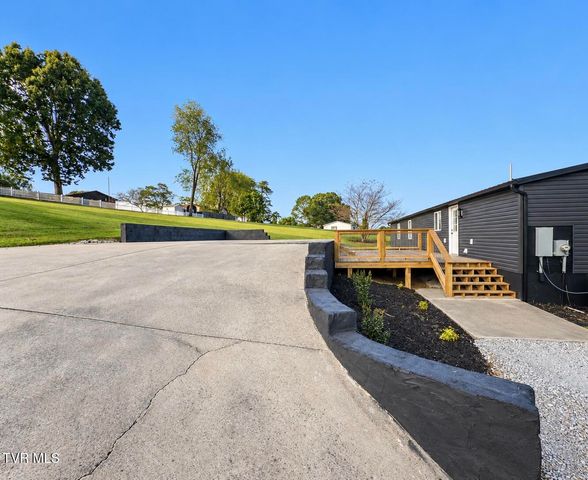 4112 Weaver Pike, Bluff City, TN 37618