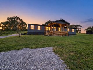 4112 Weaver Pike, Bluff City, TN 37618