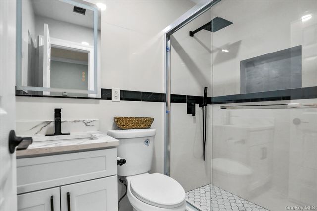 45 Colony Lane, Syosset, NY 11791