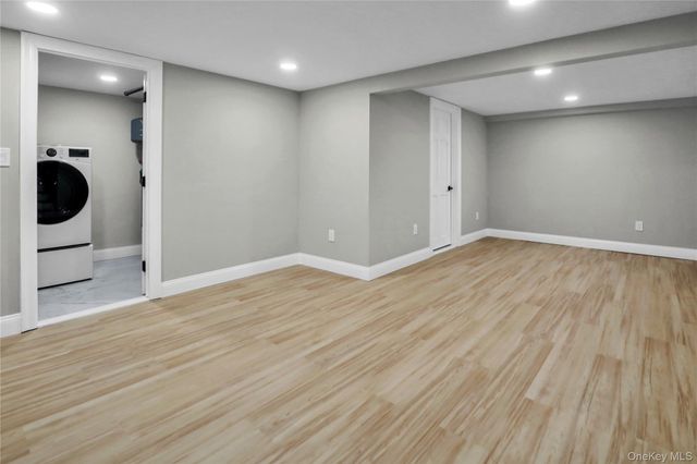 45 Colony Lane, Syosset, NY 11791