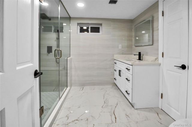 45 Colony Lane, Syosset, NY 11791