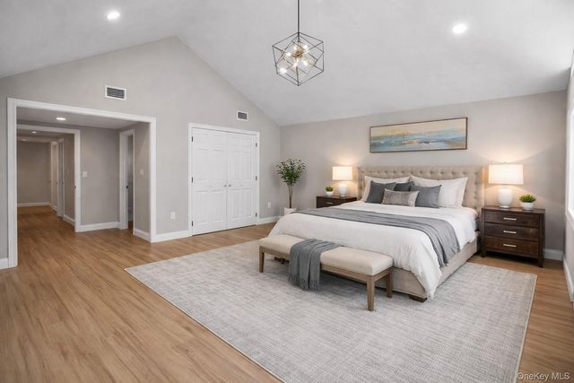 45 Colony Lane, Syosset, NY 11791