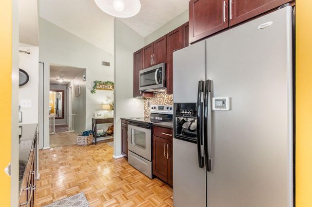 3872 Ramblehurst Road, Columbus, OH 43221