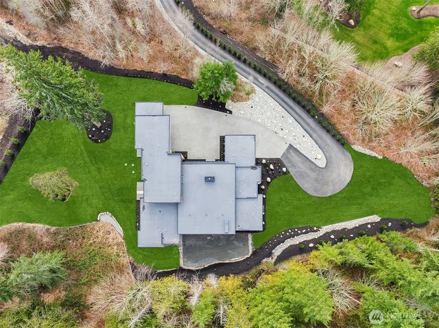 23752 NE 39th Place, Redmond, WA 98053