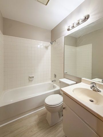 2615 Oakshire Court, Aurora, IL 60502