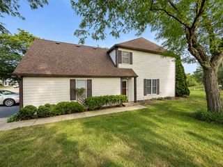 2615 Oakshire Court, Aurora, IL 60502