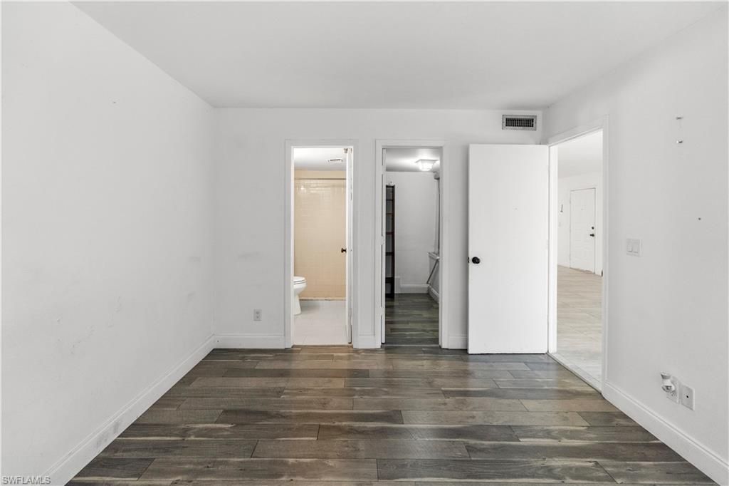 Image 18 of property listing at Address unavailable.