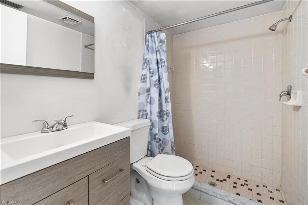 Image 21 of property listing at Address unavailable.