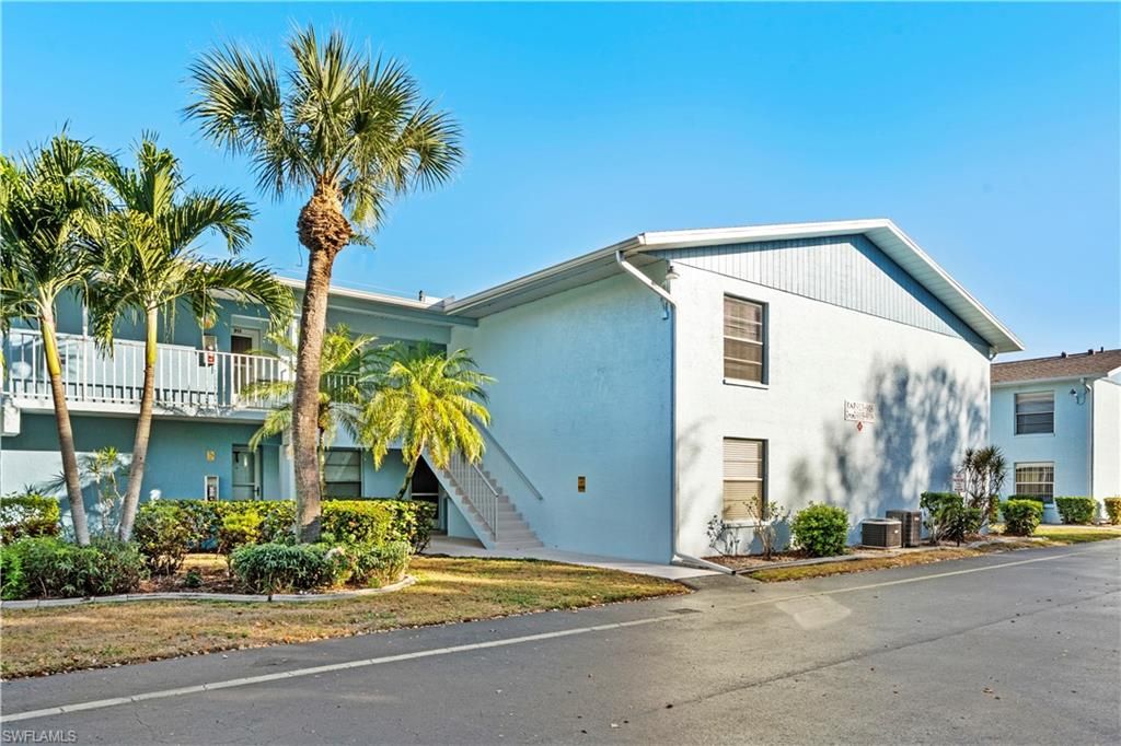 Image 8 of property listing at Address unavailable.