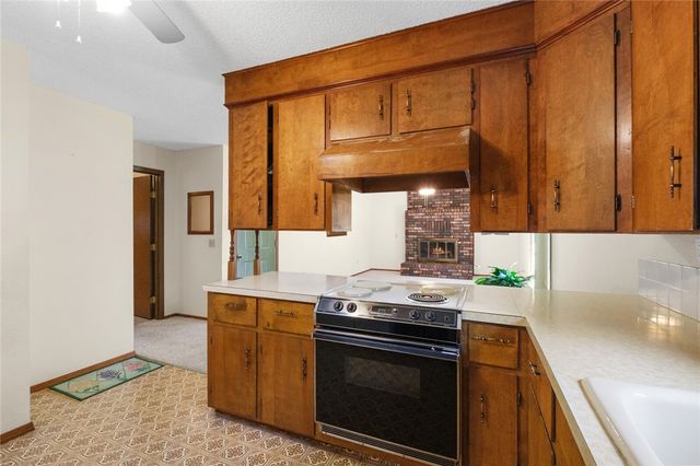 1001 Alma Avenue, Berryville, AR 72616