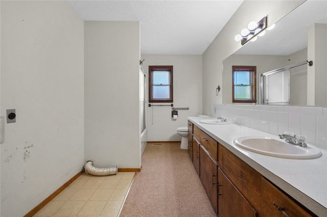 1001 Alma Avenue, Berryville, AR 72616