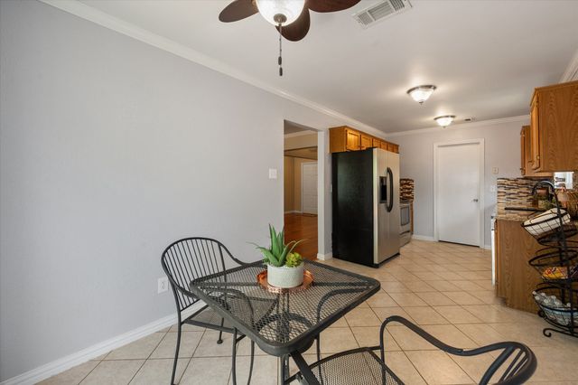 2906 Yukon Drive, Corinth, TX 76210