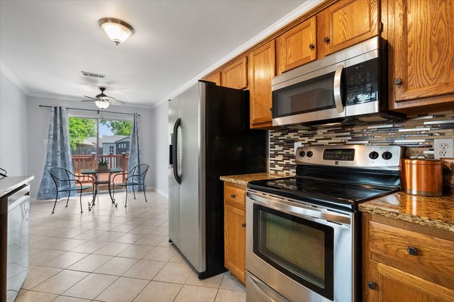 2906 Yukon Drive, Corinth, TX 76210