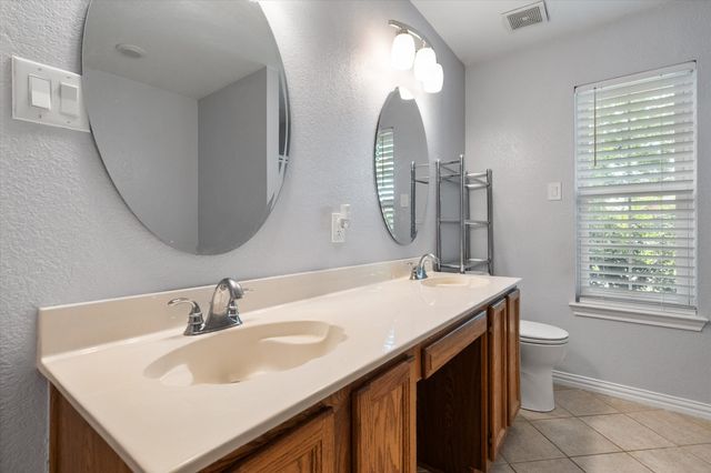 2906 Yukon Drive, Corinth, TX 76210