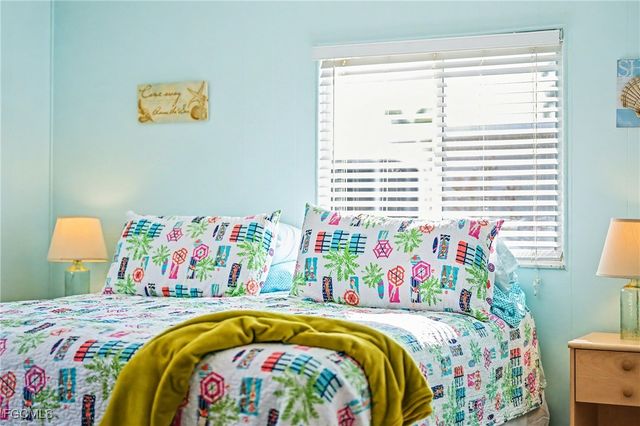 137 Nicklaus BLVD, North Fort Myers, FL 33903