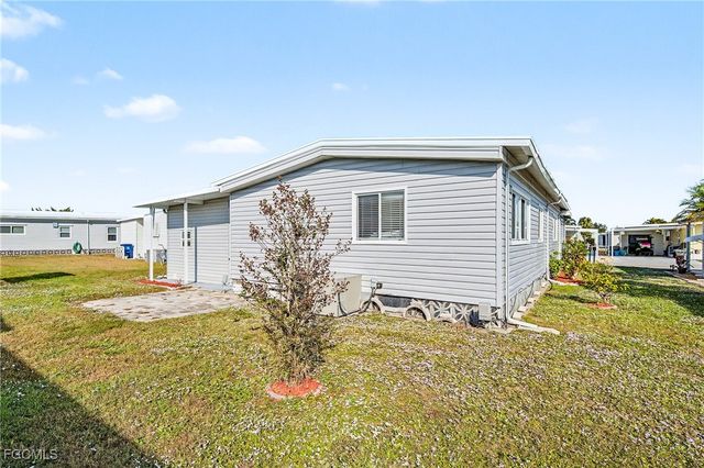 137 Nicklaus BLVD, North Fort Myers, FL 33903