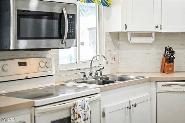 137 Nicklaus BLVD, North Fort Myers, FL 33903