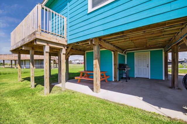 4014 2nd Street, Galveston, TX 77554