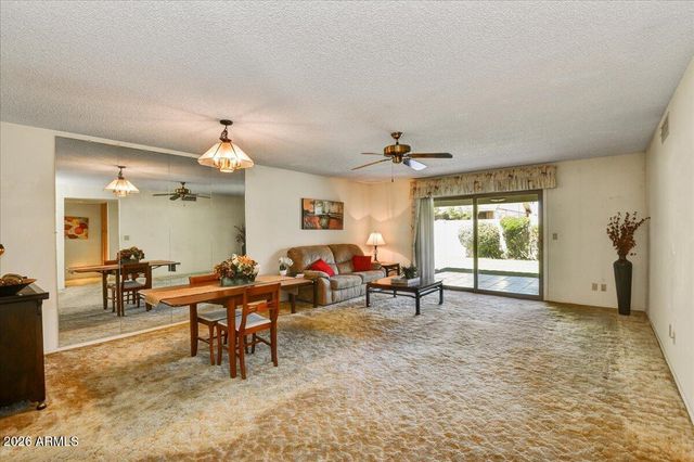 9820 W KERRY Lane, Peoria, AZ 85382
