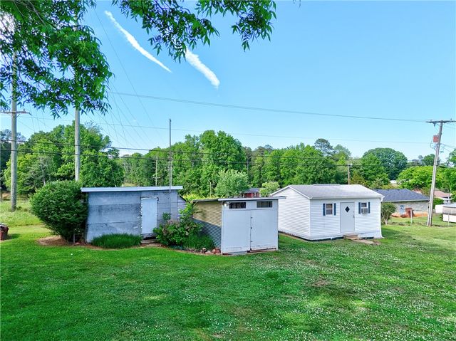 307 Calhoun Road, Belton, SC 29627
