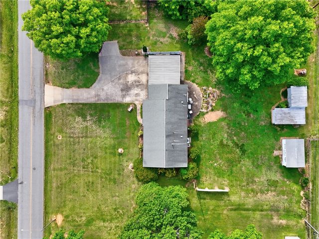 307 Calhoun Road, Belton, SC 29627