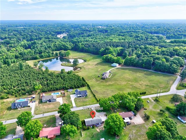 307 Calhoun Road, Belton, SC 29627