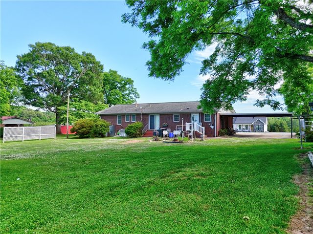 307 Calhoun Road, Belton, SC 29627