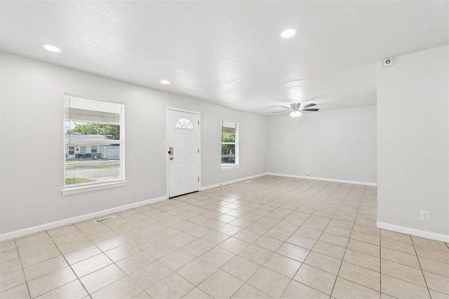 3913 SE 24th Street, Del City, OK 73115