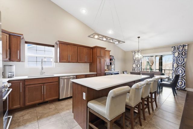 2405 N Fairfield Drive, Urbana, IL 61802