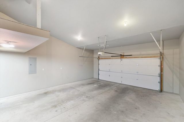 2405 N Fairfield Drive, Urbana, IL 61802