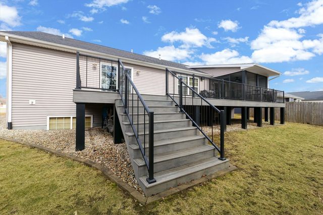 2405 N Fairfield Drive, Urbana, IL 61802