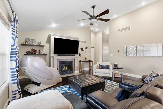 2405 N Fairfield Drive, Urbana, IL 61802