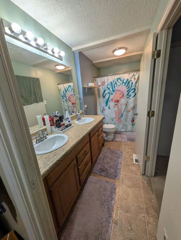 128 Robin Hood Rd, Dickson, TN 37055