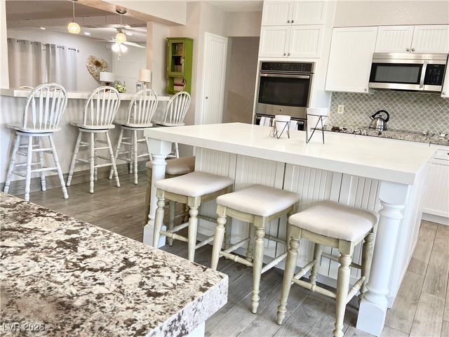 5880 West Oquendo Road, Las Vegas, NV 89118