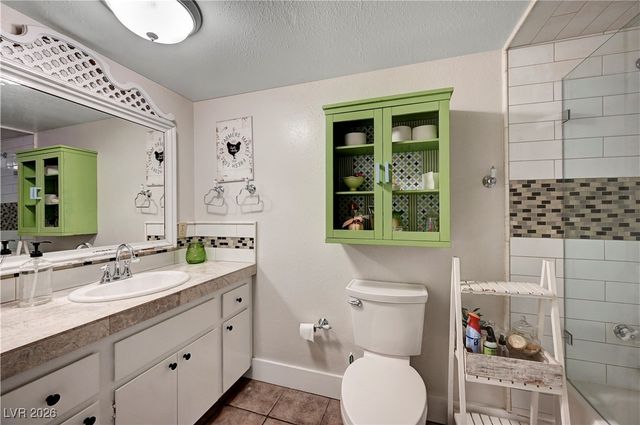 5880 West Oquendo Road, Las Vegas, NV 89118