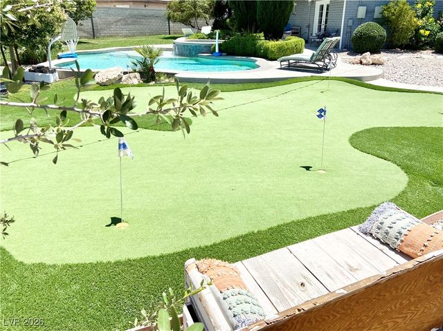 5880 West Oquendo Road, Las Vegas, NV 89118