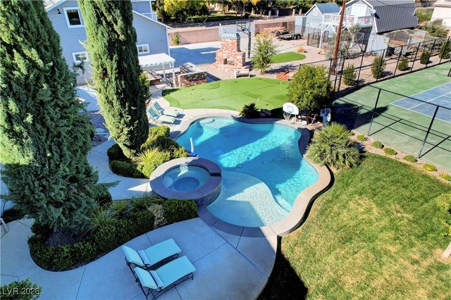 5880 West Oquendo Road, Las Vegas, NV 89118