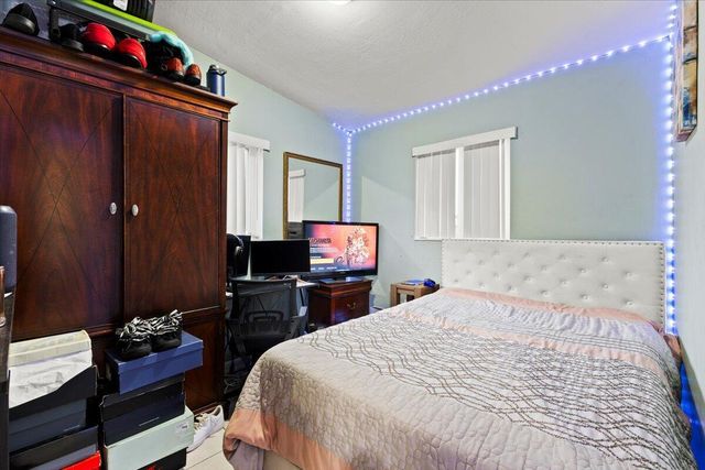 1770 NW 26th Avenue, Fort Lauderdale, FL 33311