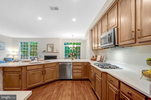 104 HERNDON MILLS CIRCLE, Herndon, VA 20170