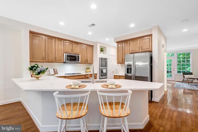 104 HERNDON MILLS CIRCLE, Herndon, VA 20170