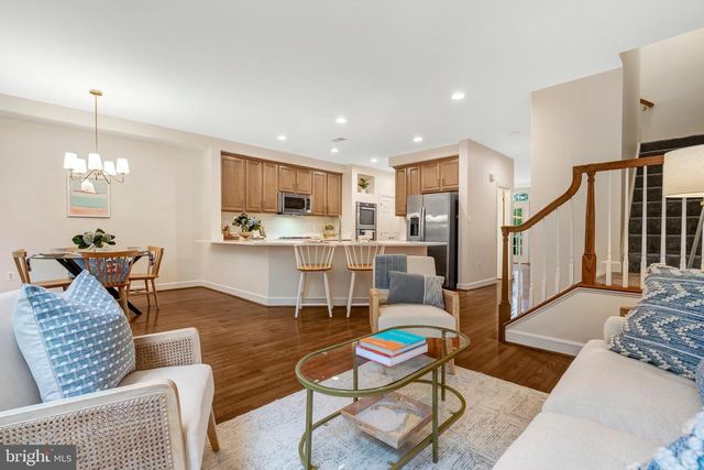 104 HERNDON MILLS CIRCLE, Herndon, VA 20170