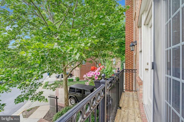 104 HERNDON MILLS CIRCLE, Herndon, VA 20170