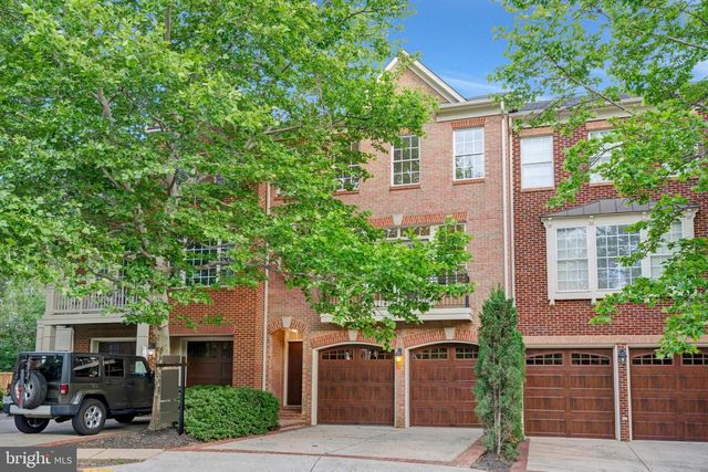 104 HERNDON MILLS CIRCLE, Herndon, VA 20170