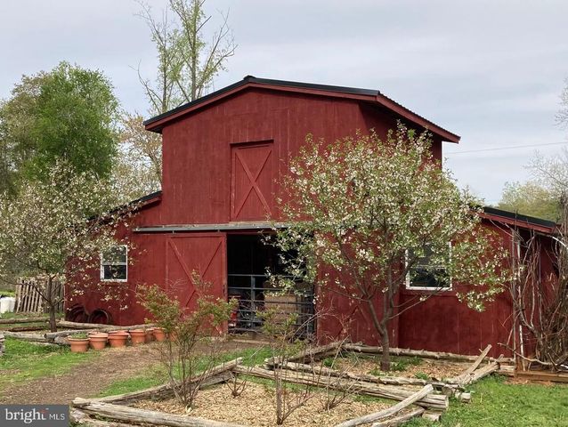 3085 INDIAN RUN RD, Amissville, VA 20106