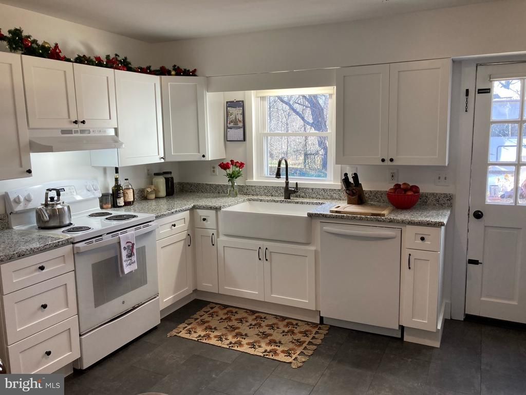 3085 INDIAN RUN RD, Amissville, VA 20106